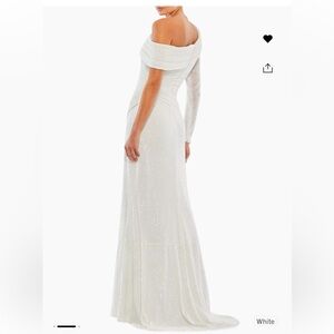 Mac Duggal
One-Shoulder Sequin Gown NWT